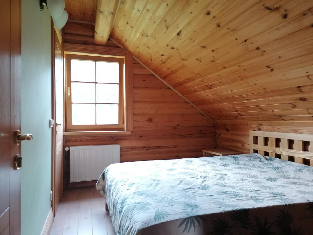 Guest House Unguri Stalbe Exterior photo