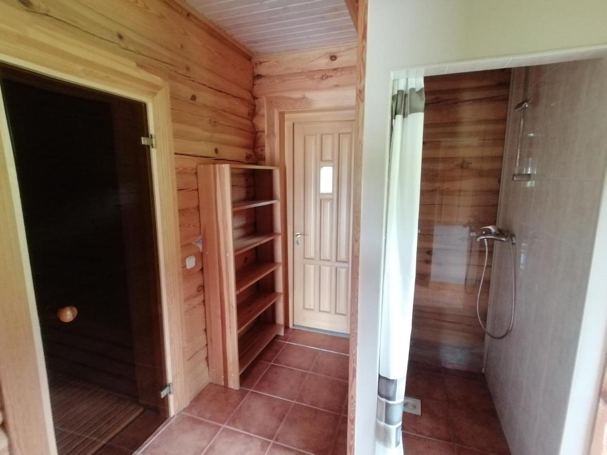 Guest House Unguri Stalbe Exterior photo