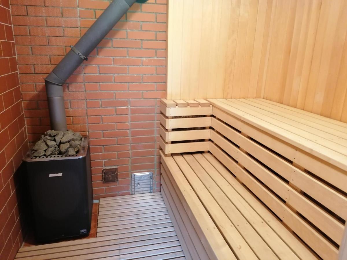 Guest House Unguri Stalbe Exterior photo