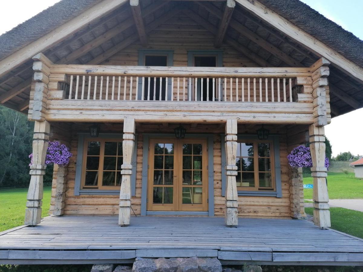 Guest House Unguri Stalbe Exterior photo